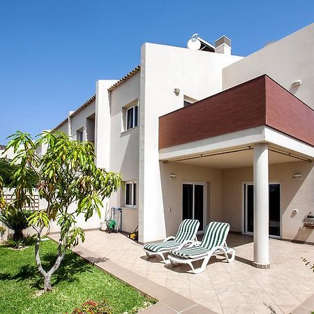 شقة بلايا ذي لاس أميريكاس  في Los Corales Townhouse المظهر الخارجي الصورة